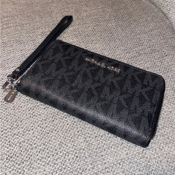 Wallet - Picture 2 of 3